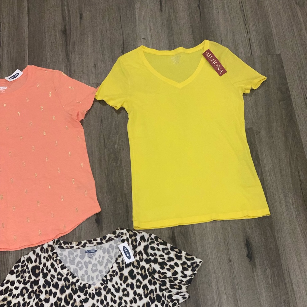 NWT-BUNDLE OF TEE’s- Size Medium - Picture 5 of 10